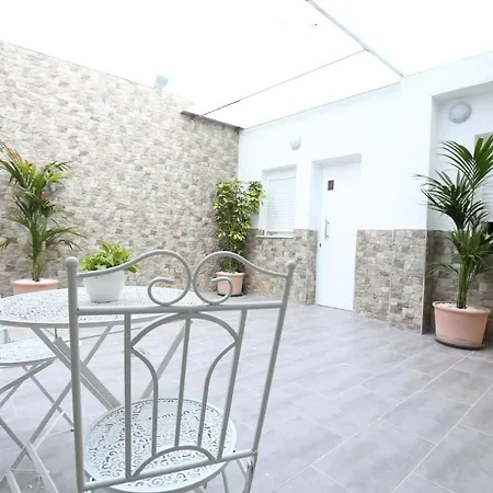 H.palmones Hostal *