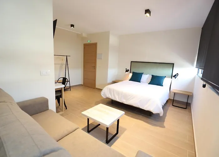 Hostal H.palmones Palmones
